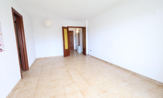 Resale - Apartment / flat - Torrevieja - Punta Prima