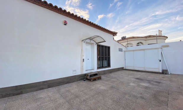 Resale - Villa - San Fulgencio - La Marina