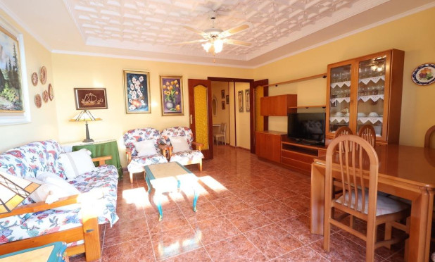 Resale - Apartment / flat - Torrevieja - Acequion