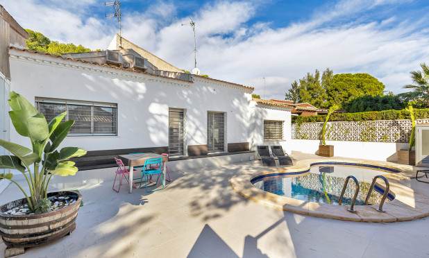 Revente - Villa - Orihuela Costa