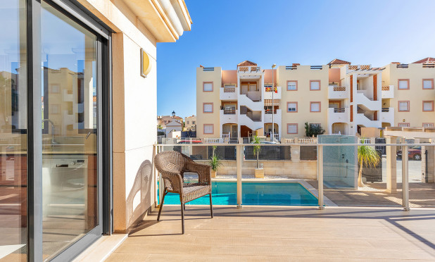 Revente - Villa - Orihuela Costa