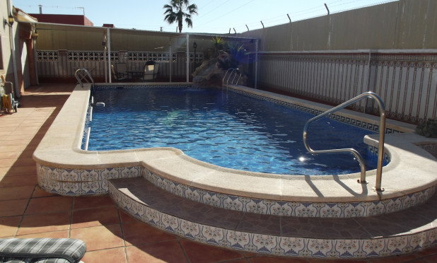 Revente - Villa - Torrevieja - El Chaparral