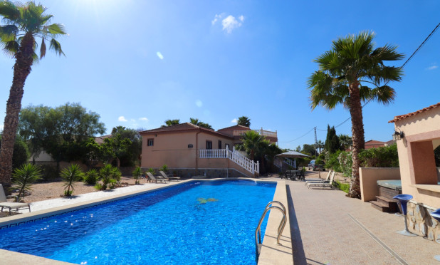 Herverkoop - Finca / Country Property - Catral