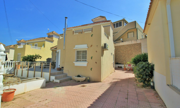 Reventa - Villa - Villamartín