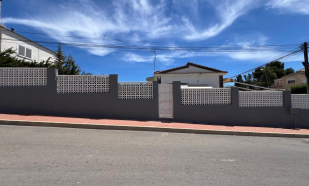 Wiederverkauf - Villa - Torrevieja - Los Balcones