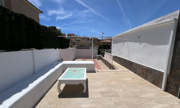 Wiederverkauf - Villa - Torrevieja - Los Balcones