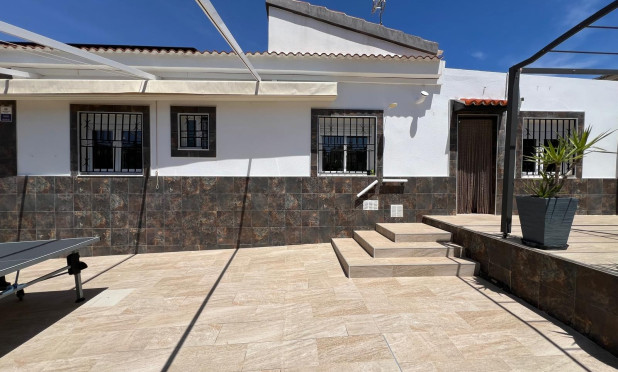 Wiederverkauf - Villa - Torrevieja - Los Balcones