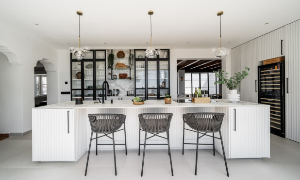 Resale - Villa - Benahavis - Benahavís