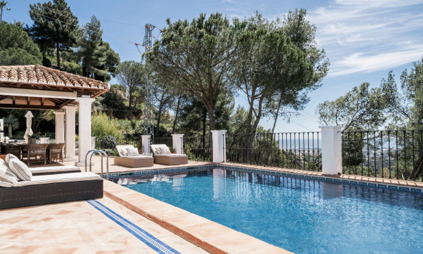 Resale - Villa - Benahavis - Benahavís