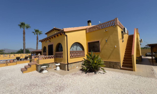 Resale - Finca / Country Property - Orihuela