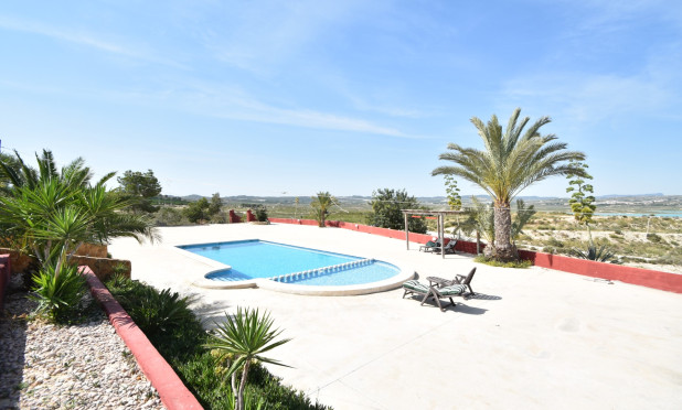 Herverkoop - Finca / Country Property - Orihuela