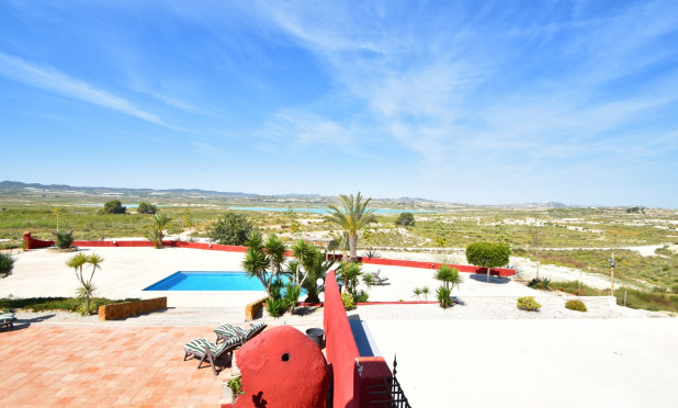 Herverkoop - Finca / Country Property - Orihuela