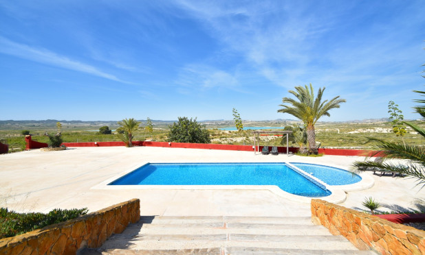 Herverkoop - Finca / Country Property - Orihuela