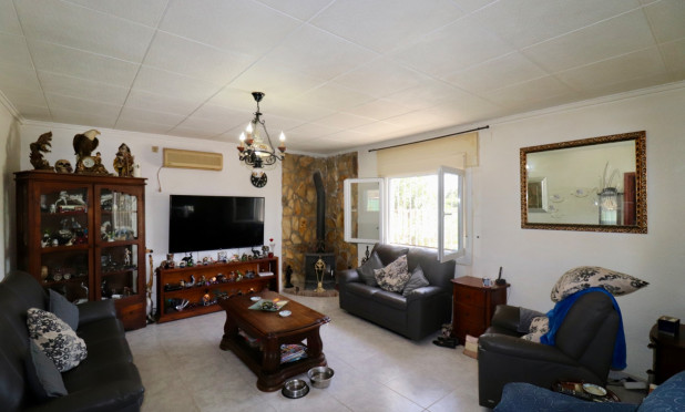 Resale - Finca / Country Property - Heredades - Las Heredades