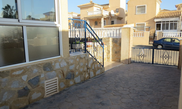 Wiederverkauf - Semi Detached Villa - Orihuela Costa - Los Altos