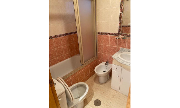 Reventa - Apartamento / piso - Torrevieja