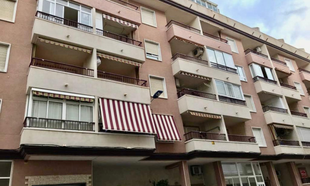 Reventa - Apartamento / piso - Torrevieja