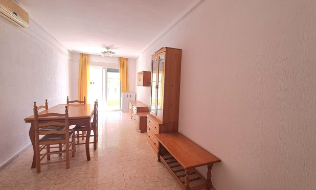 Resale - Apartment / flat - Torrevieja - Center