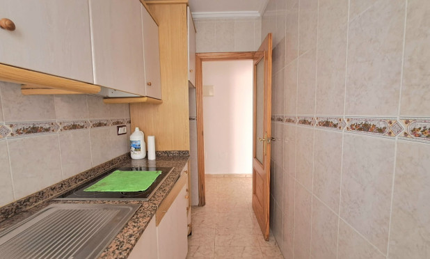 Resale - Apartment / flat - Torrevieja - Center