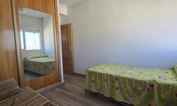 Reventa - Apartamento / piso - Guardamar del Segura