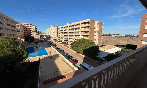 Revente - Appartement - Torrevieja - Punta Prima