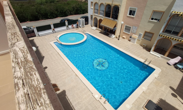 Resale - Apartment / flat - Torrevieja - Center