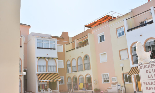 Resale - Apartment / flat - Torrevieja - Center