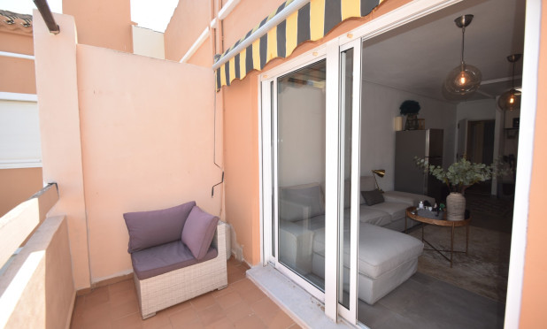 Resale - Apartment / flat - Torrevieja - Center