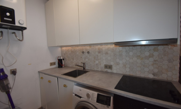 Resale - Apartment / flat - Torrevieja - Center