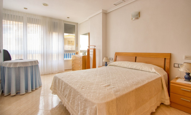 Wiederverkauf - Wohnung - Torrevieja - Playa del Cura