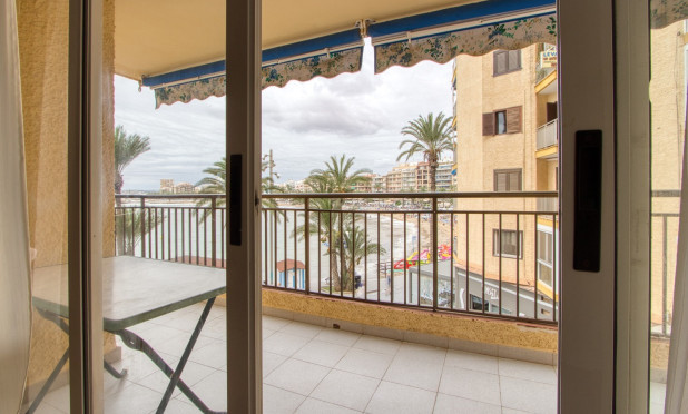 Resale - Apartment / flat - Torrevieja - Playa del Cura