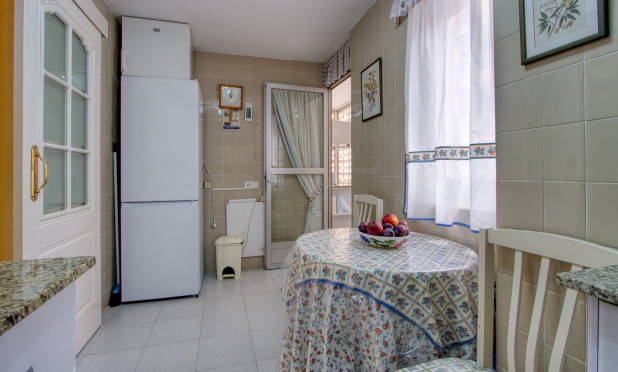 Resale - Apartment / flat - Torrevieja - Playa del Cura