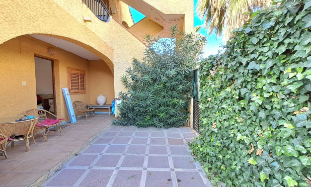 Resale - Apartment / flat - La Mata