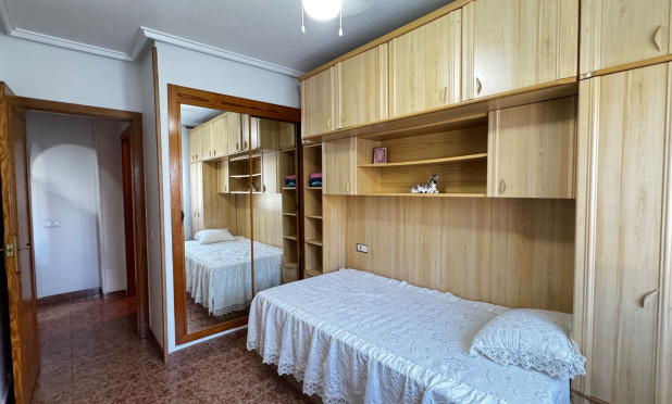 Resale - Apartment / flat - Torrevieja - El Acequión - Los Náufragos