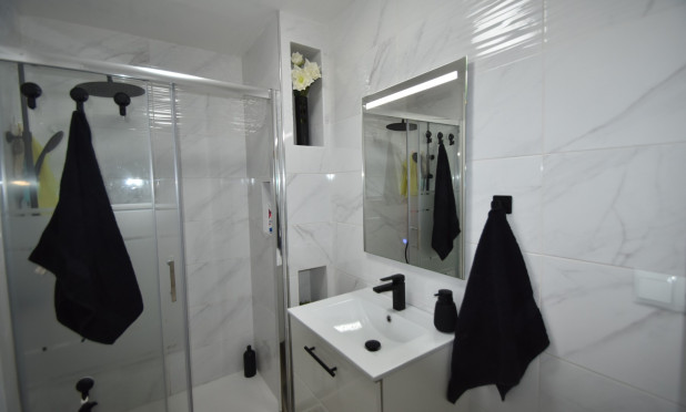 Reventa - Apartamento / piso - Guardamar del Segura - Center