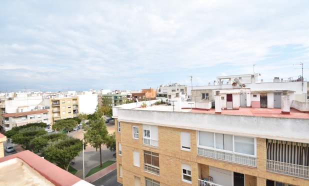 Reventa - Apartamento / piso - Guardamar del Segura - Center