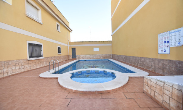 Herverkoop - Appartement / flat - Formentera del Segura - Pueblo