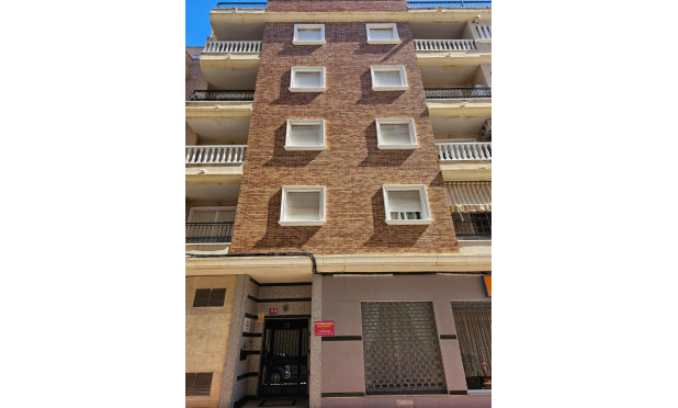 Reventa - Apartamento / piso - Torrevieja - Center