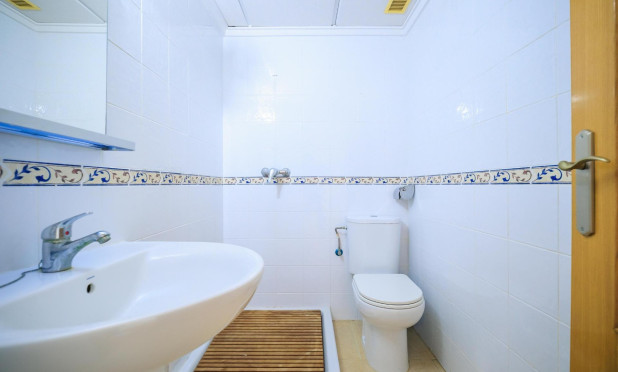 Reventa - Apartamento / piso - Torrevieja - Center