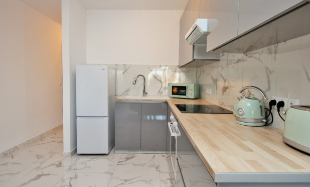 Odsprzedaż - Mieszkanie w bloku - Villamartín