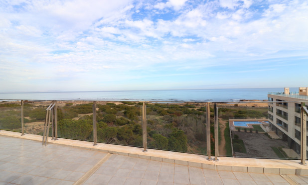 Resale - Apartment / flat - La Mata