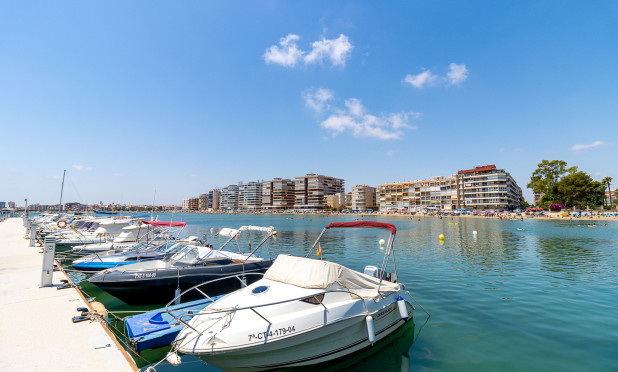 Resale - Apartment / flat - Torrevieja - Center