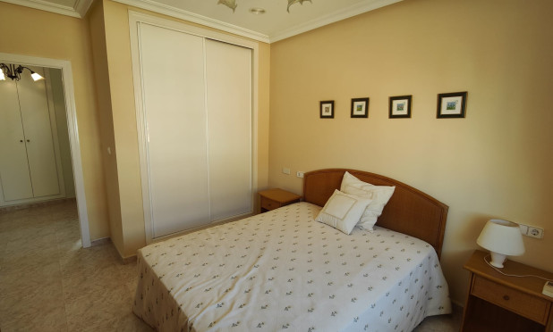 Resale - Villa - Orihuela Costa - La Zenia