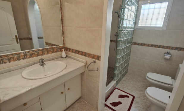 Resale - Villa - Orihuela Costa - La Zenia