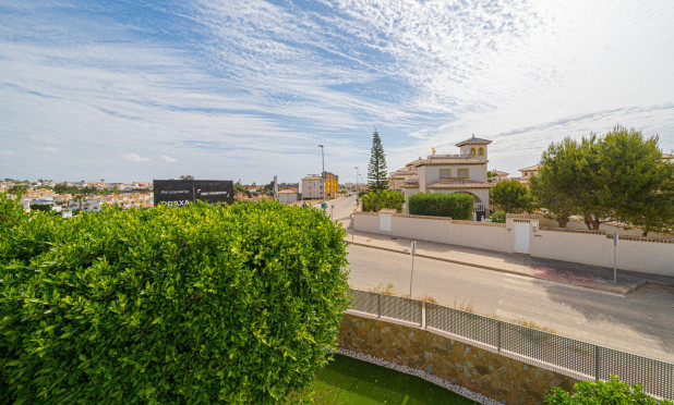 Wiederverkauf - Villa - Orihuela Costa - Lomas de Cabo Roig