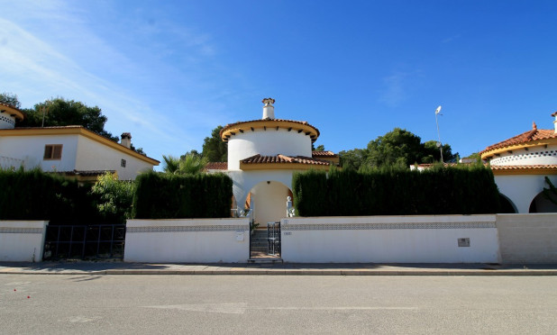 Wiederverkauf - Villa - Orihuela Costa - Mil Palmeras