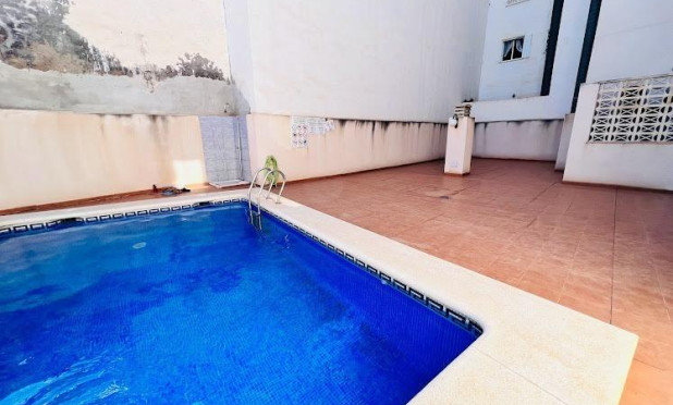 Herverkoop - Appartement / flat - Torrevieja - Centro