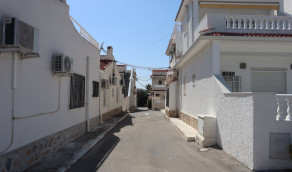 Langfristige Vermietung - Stadthaus - Guardamar del Segura - Urbanizaciones