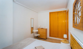 Resale - Apartment / flat - Torrevieja - Centro