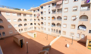 Wiederverkauf - Wohnung - Torrevieja - Centro